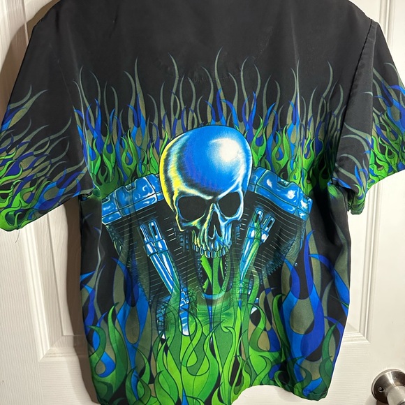Men's Graphic Skull Flame Shirt - Picture 3 of 4